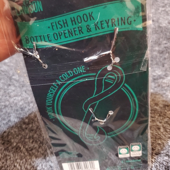 🐠🎣🐡 FISHHOOK Bottle Opener/keychain - Picture 2 of 2